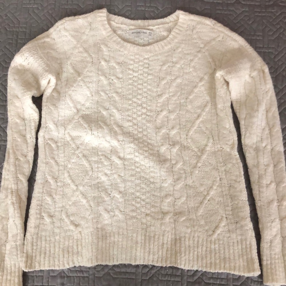 Knit sweater